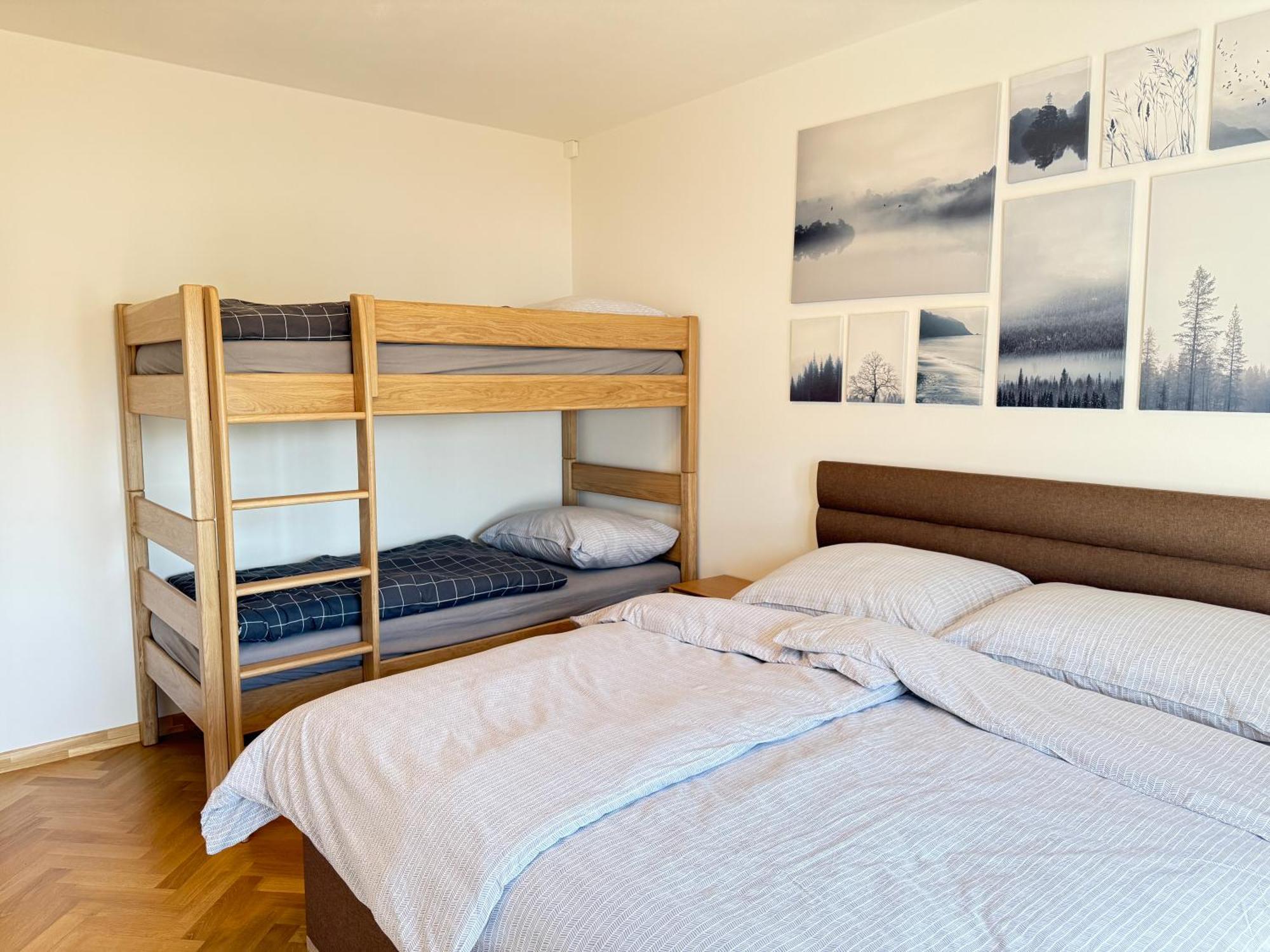 Familyvilla, New 4 Luxury Big Apartments, Parking * Prague