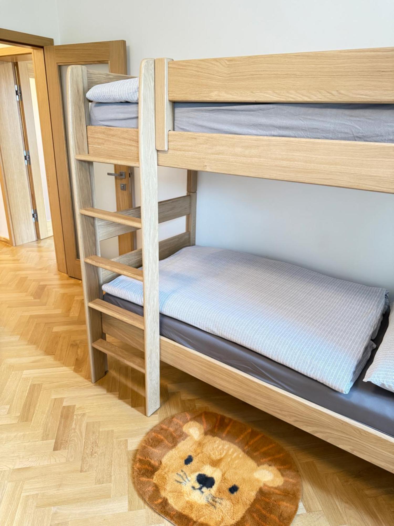 Familyvilla, New 4 Luxury Big Apartments, Parking Apartamento