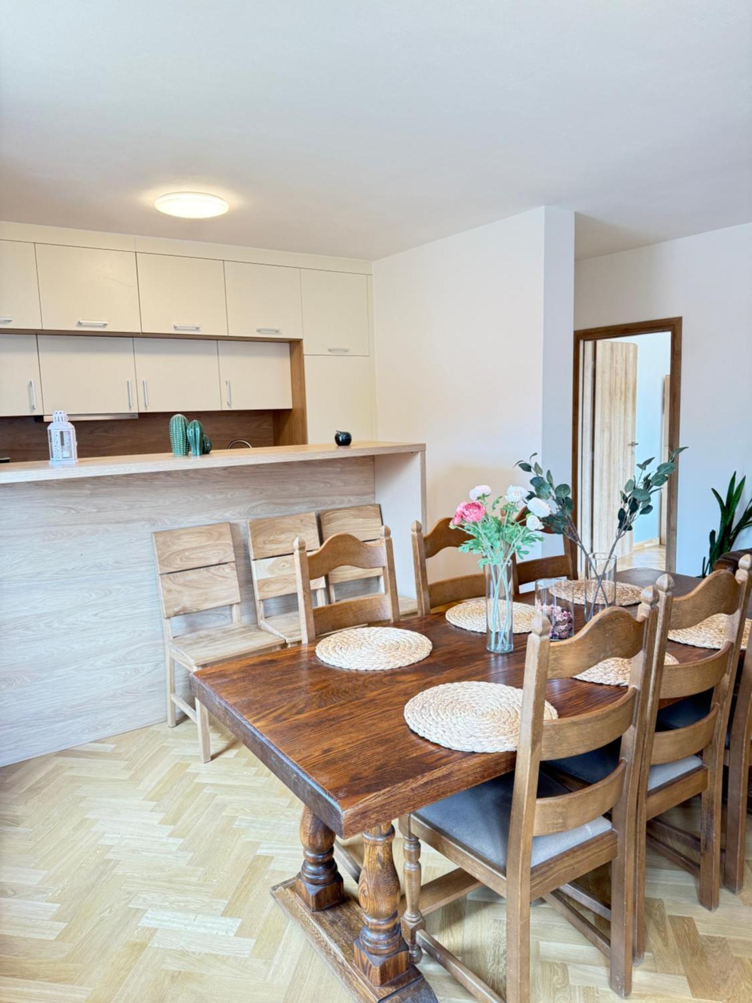 Familyvilla, New 4 Luxury Big Apartments, Parking Apartamento *