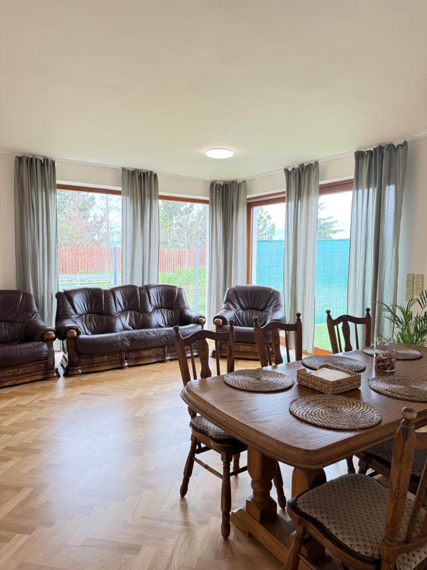 Apartamento Familyvilla, New 4 Luxury Big Apartments, Parking *