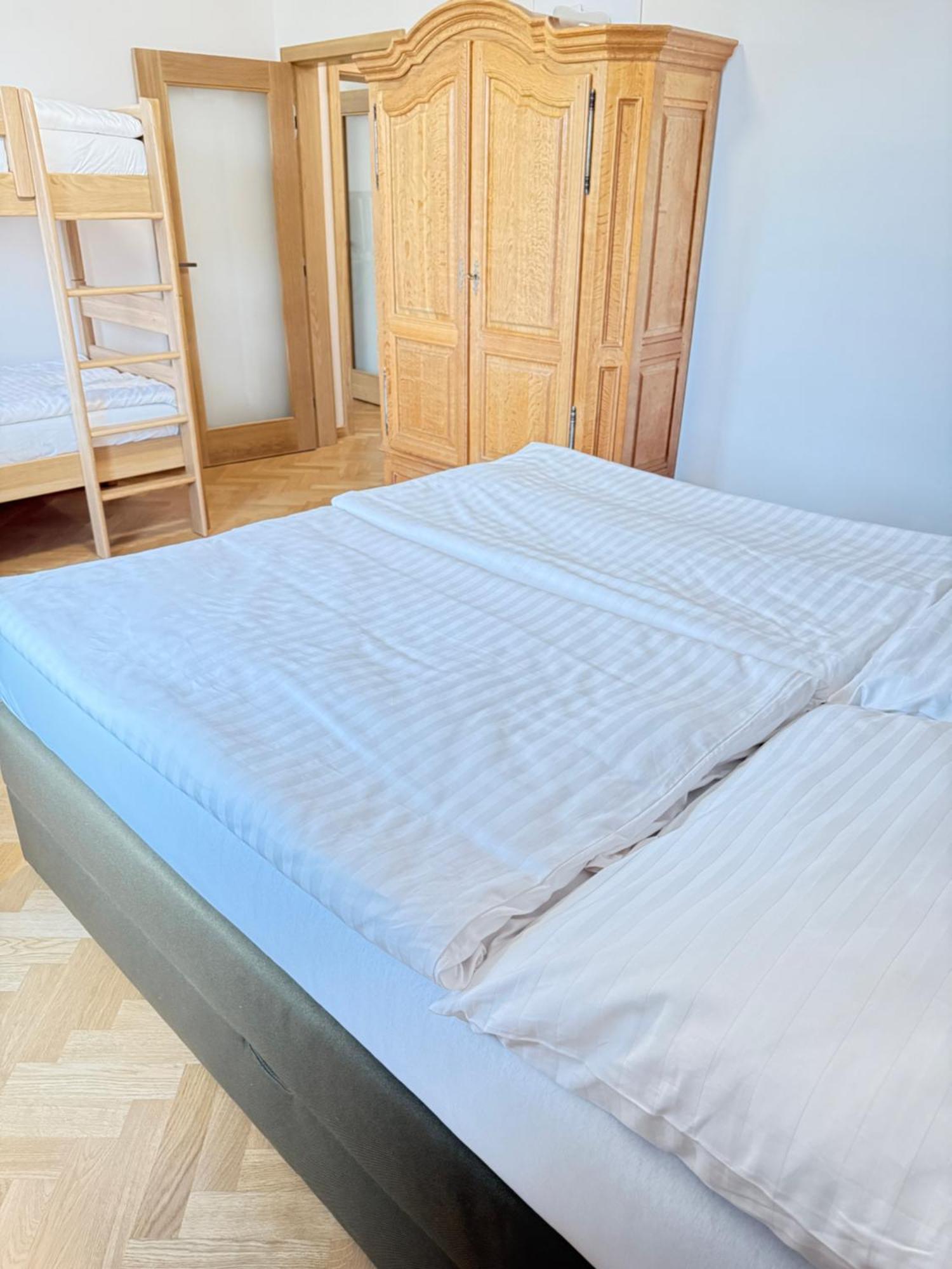 Apartamento Familyvilla, New 4 Luxury Big Apartments, Parking