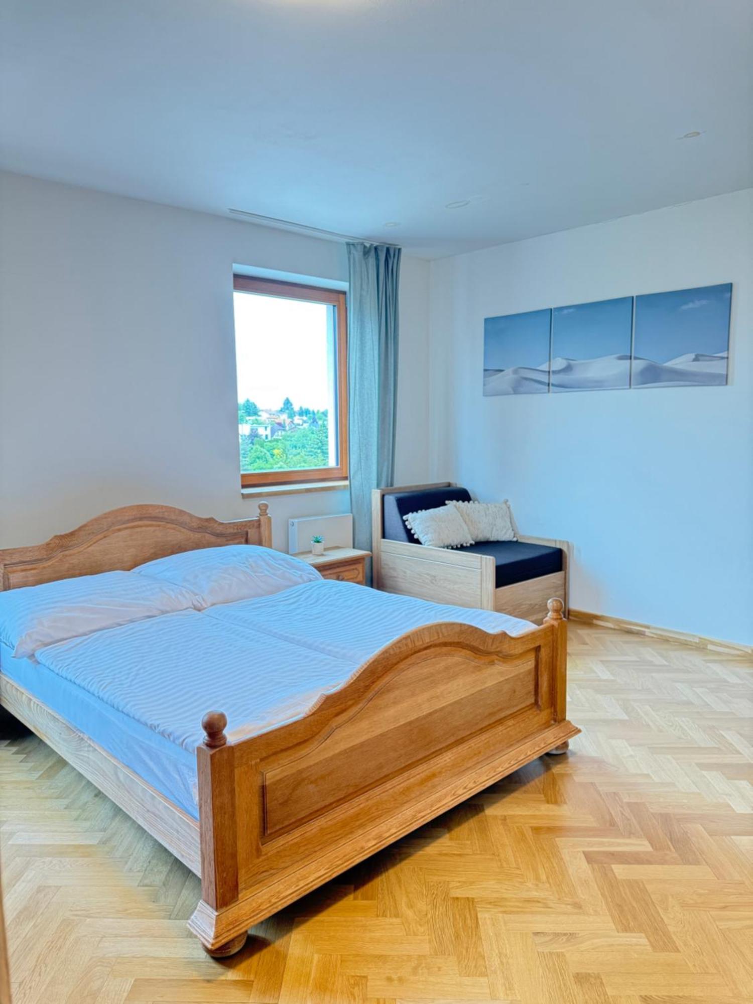 Familyvilla, New 4 Luxury Big Apartments, Parking Apartamento *
